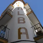 L'alba Pensión 4*
