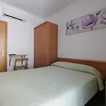 Pensión L'alba 4*