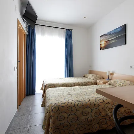 ゲストハウス L'alba トッサ・デ・マール